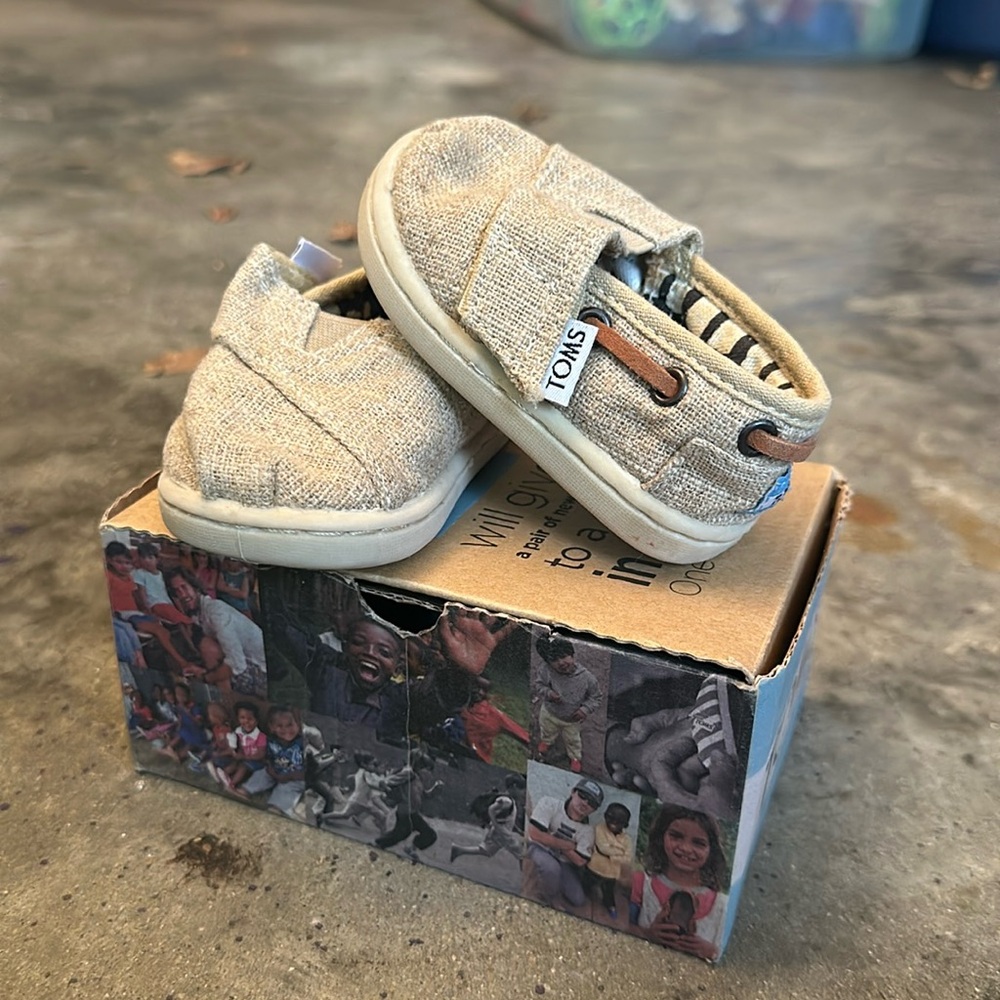 Tiny Toms